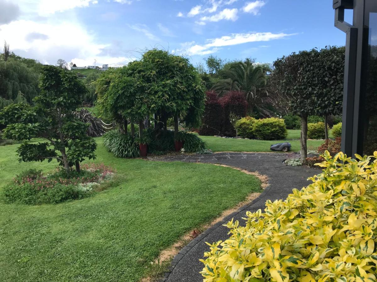 Silverdale Garden Stay Orewa Esterno foto