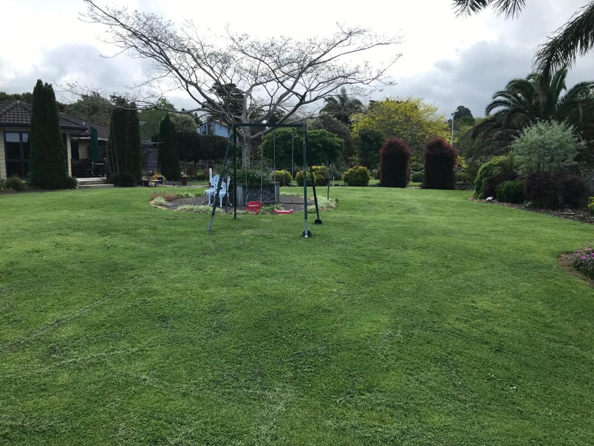 Silverdale Garden Stay Orewa Esterno foto