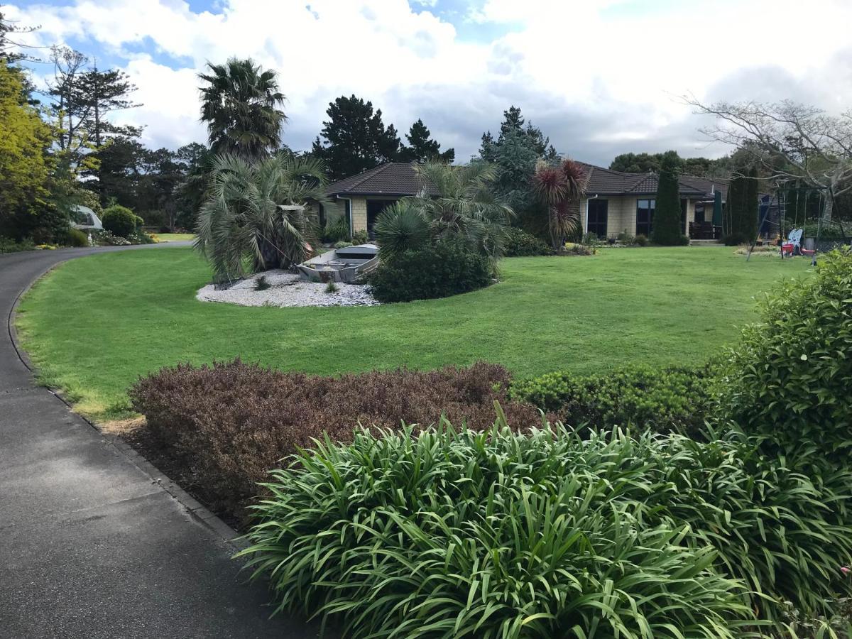 Silverdale Garden Stay Orewa Esterno foto