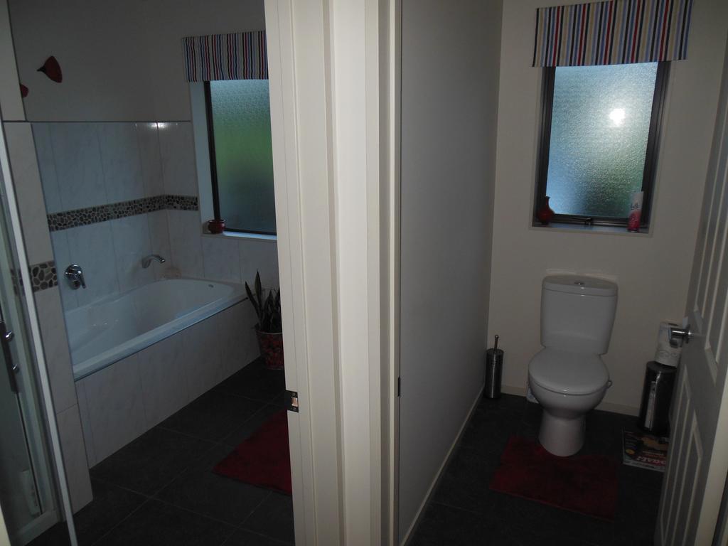 Silverdale Garden Stay Orewa Esterno foto
